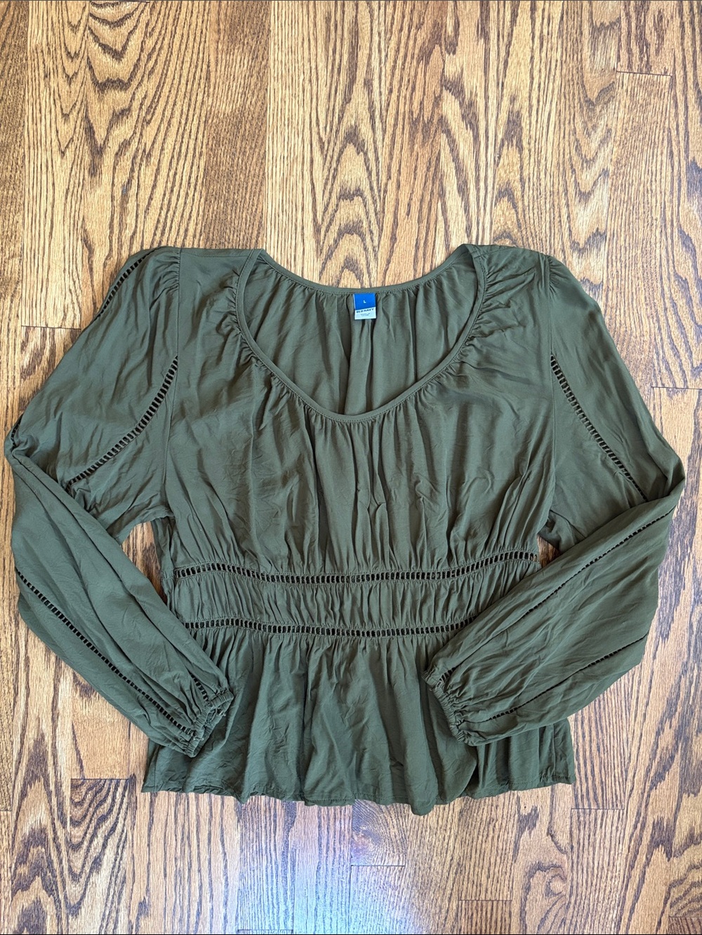 Old Navy Olive Green Long-Sleeve Peasant Top, size L. Like new condition